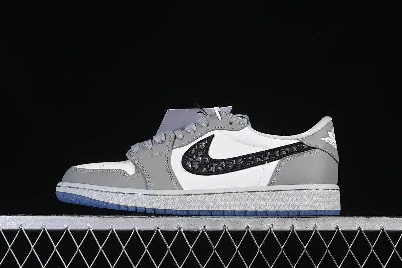All categories Air Jordan Jordan series basketball shoes Air Jordan 1 Low Dior x Air Jordan 1 Low AJ1 Joe 1 Dior joint white gray low top CN8608-002